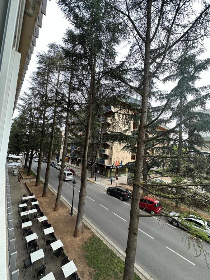 Apartamento Apartamento De Lucerito Jaca Exterior foto